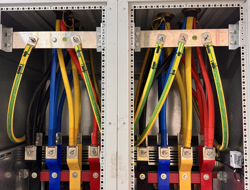 BMS server room and controllers